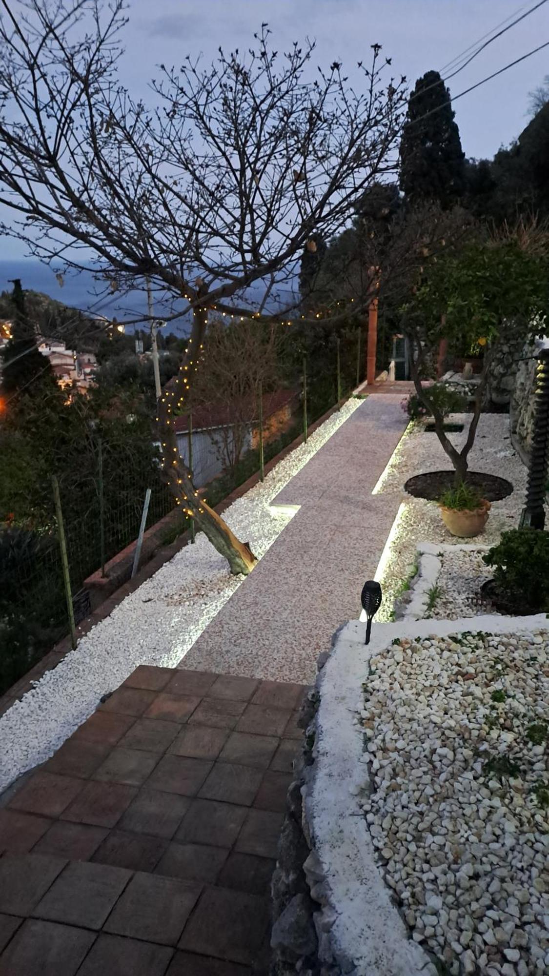 Villa Johnny And Mary'S House Breathtaking View Taormina Oda fotoğraf